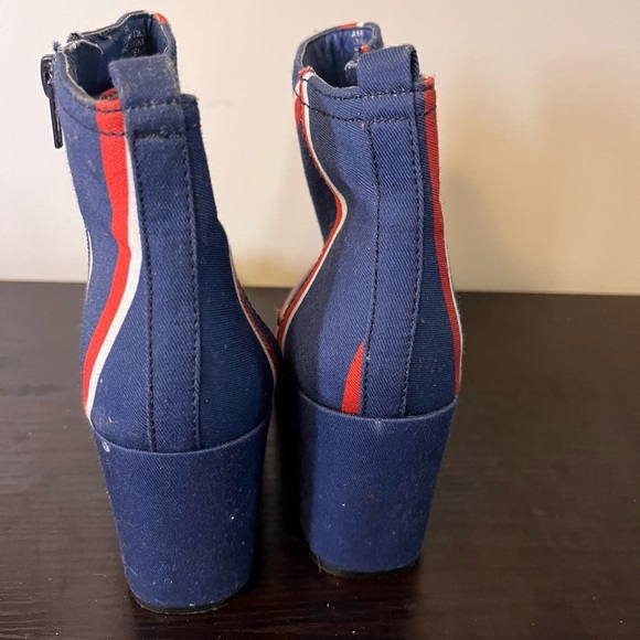 JustFab red white and blue ankle boot - Picture 2 of 4
